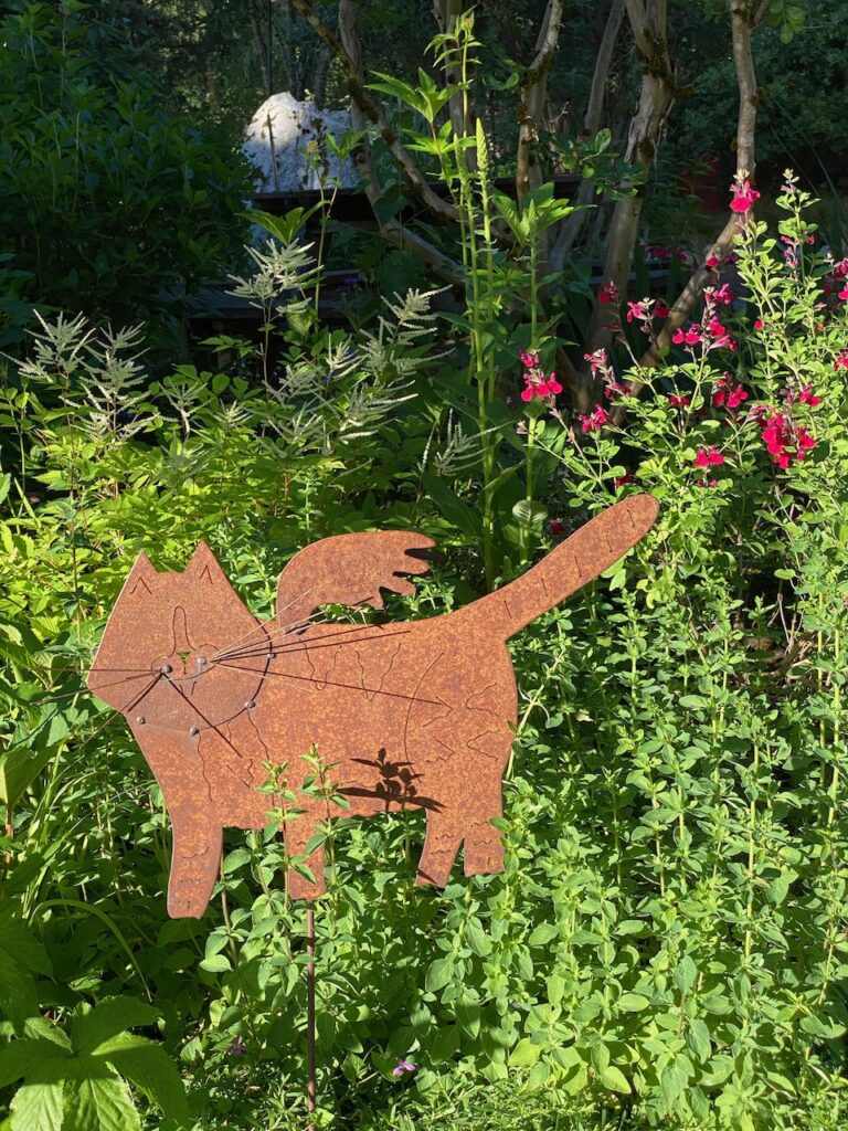 Metal cat by Bill Townsend in the Butterfly Garden